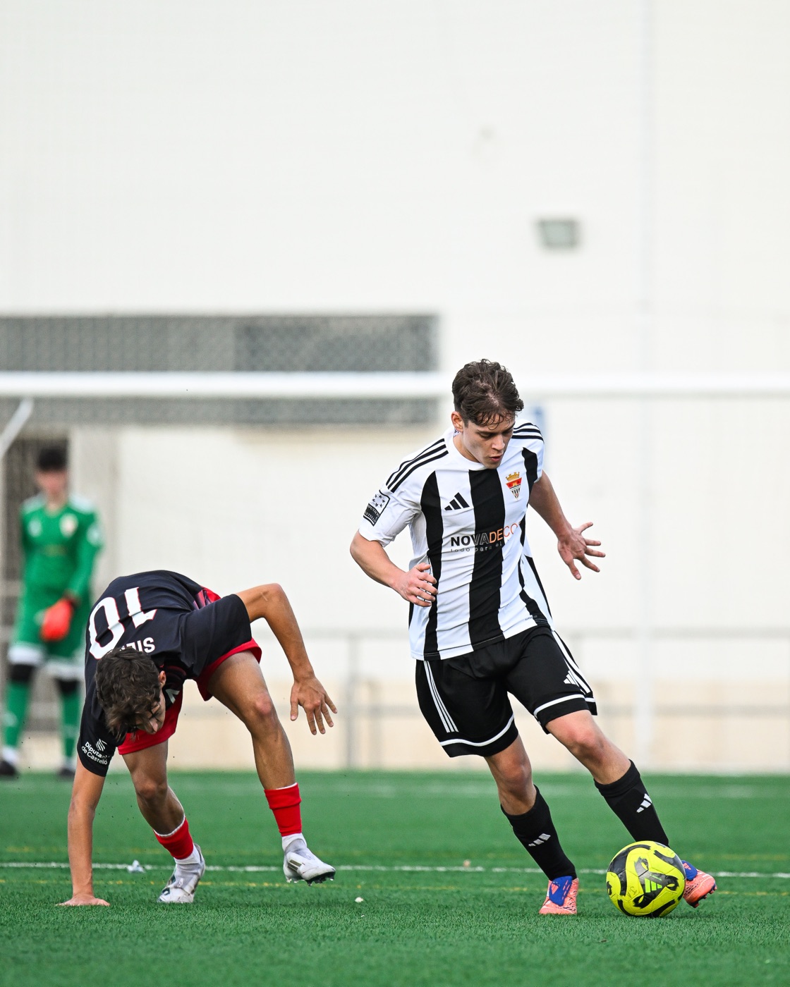 Juvenil A 0 — 4 CF At. Burriana - Salesianos B — 8