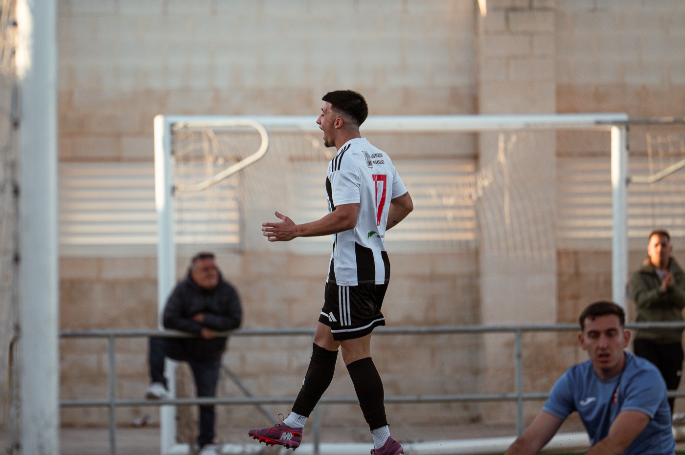 CD Almazora 4 — 0 Manises CF — 14