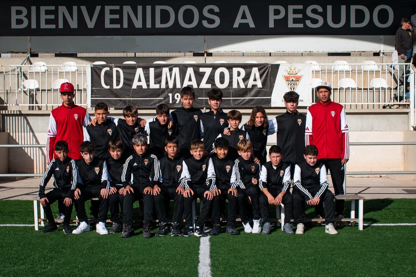 Presentación oficial · Temporada 2025/26 — 9