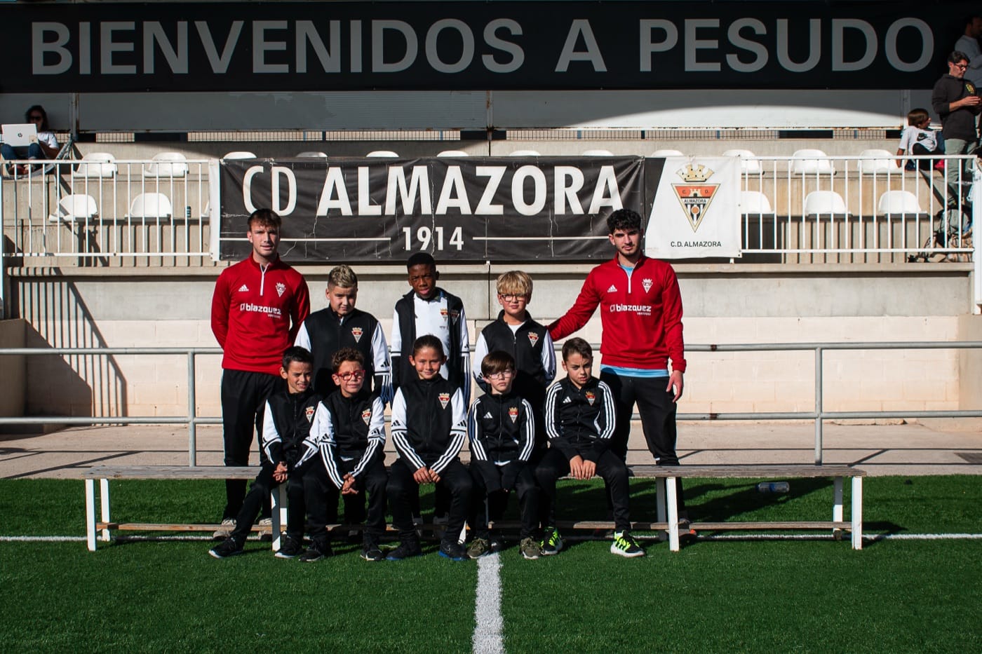Presentación oficial · Temporada 2025/26 — 14