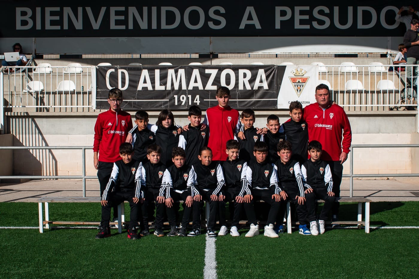 Presentación oficial · Temporada 2025/26 — 15