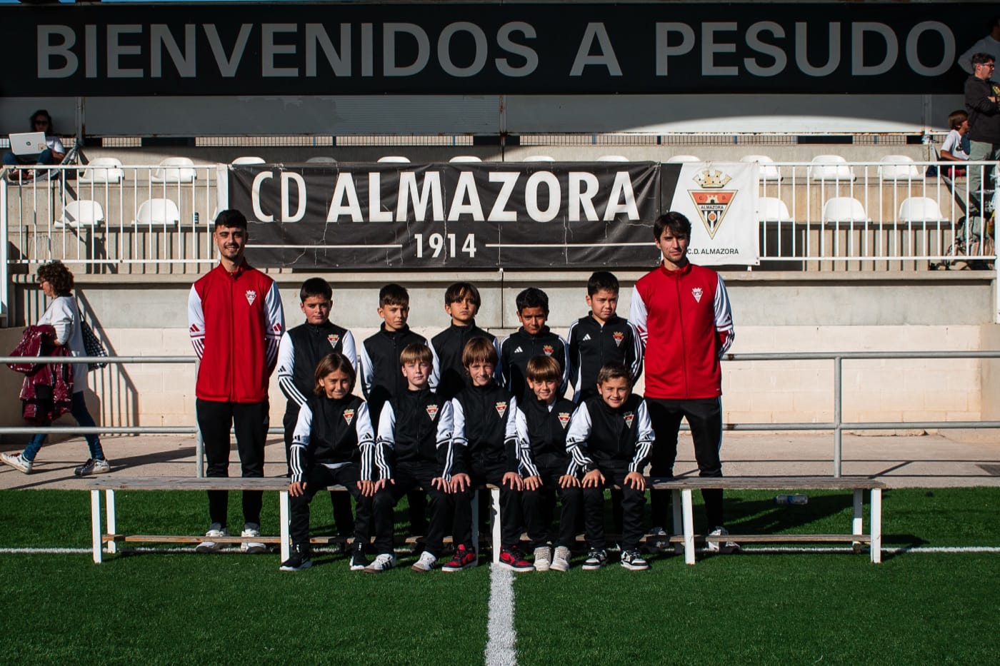 Presentación oficial · Temporada 2025/26 — 16