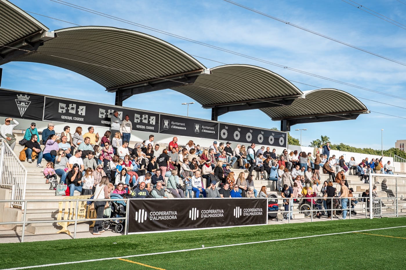 Presentación oficial · Temporada 2025/26 — 28