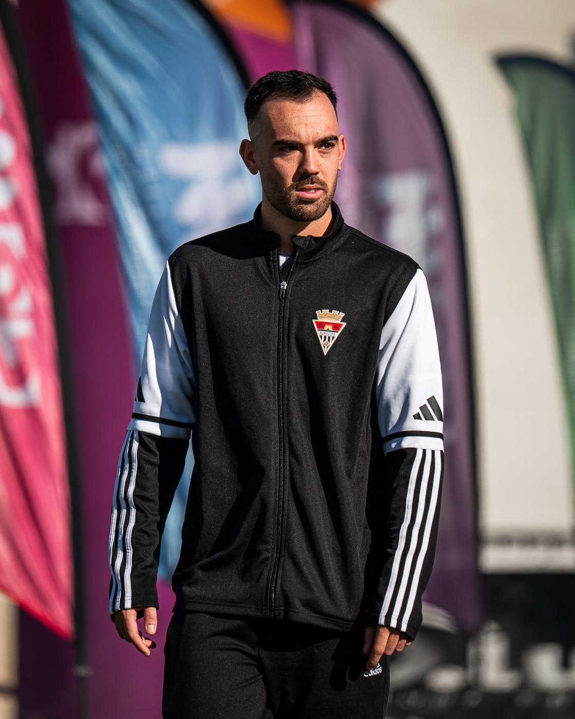 Presentación oficial · Temporada 2025/26 — 99